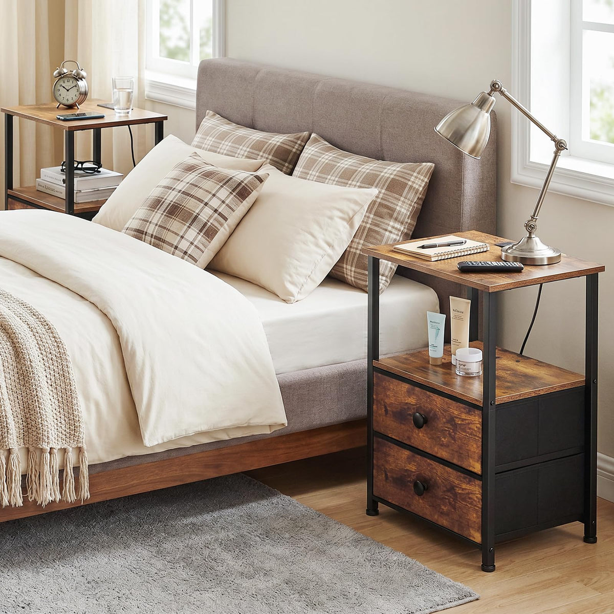 Nightstands Set of 2 with Charging Station A1371