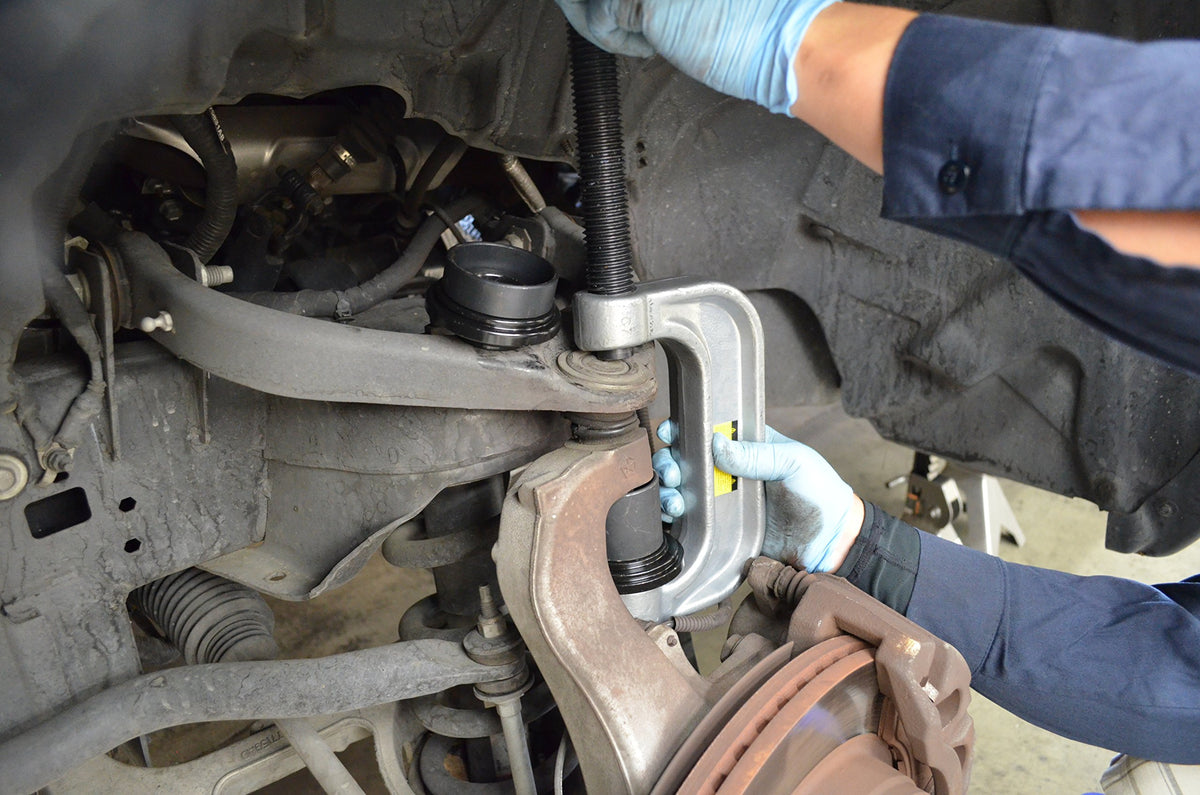 Ball Joint Service Tool with 4-wheel Drive Adapters W8952